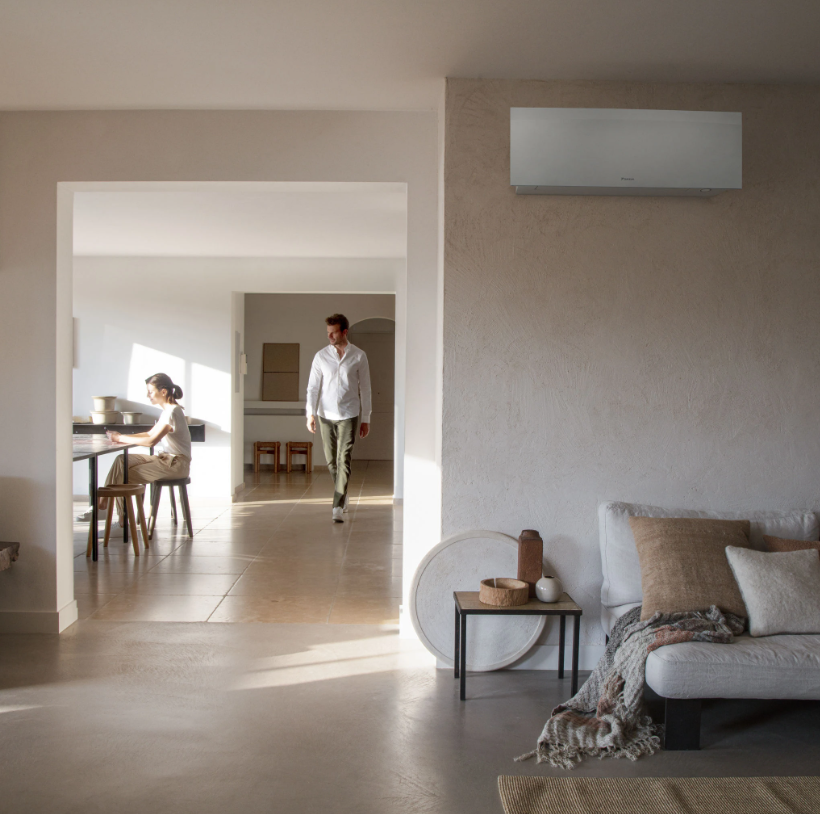 Daikin Emura